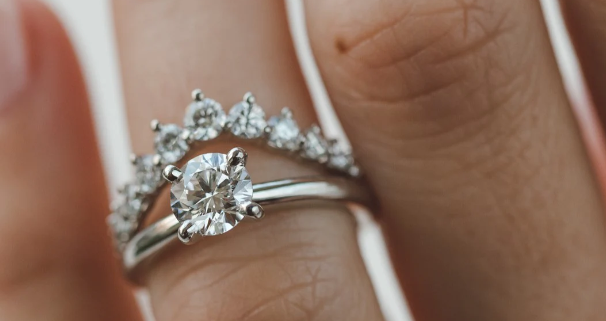 Tips for Choosing the Perfect Engagement Ring Virtually