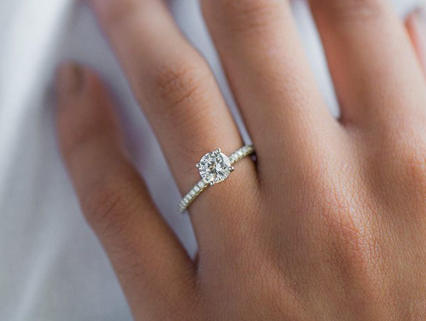 Virtual Try-On for Different Engagement Ring Styles